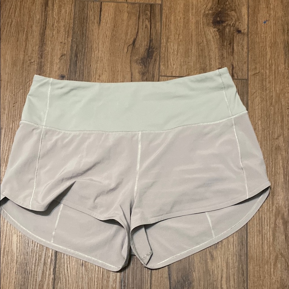 Lululemon Speed Up High Rise
LW7BJ8T
2.5” 
Gray